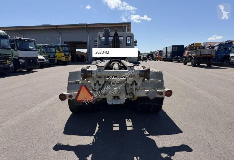 Iveco 300-30 AH truck