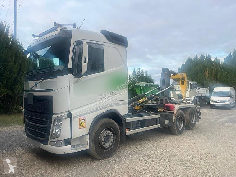 Kamion Volvo 500
