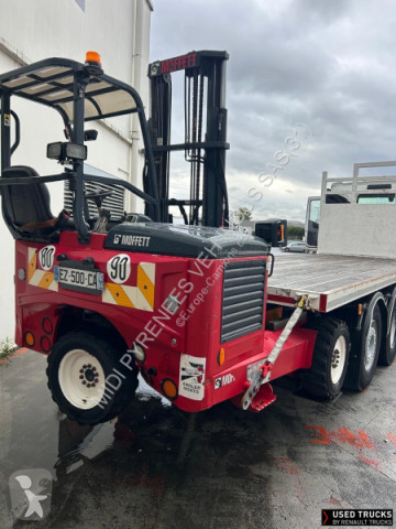 Renault flatbed truck