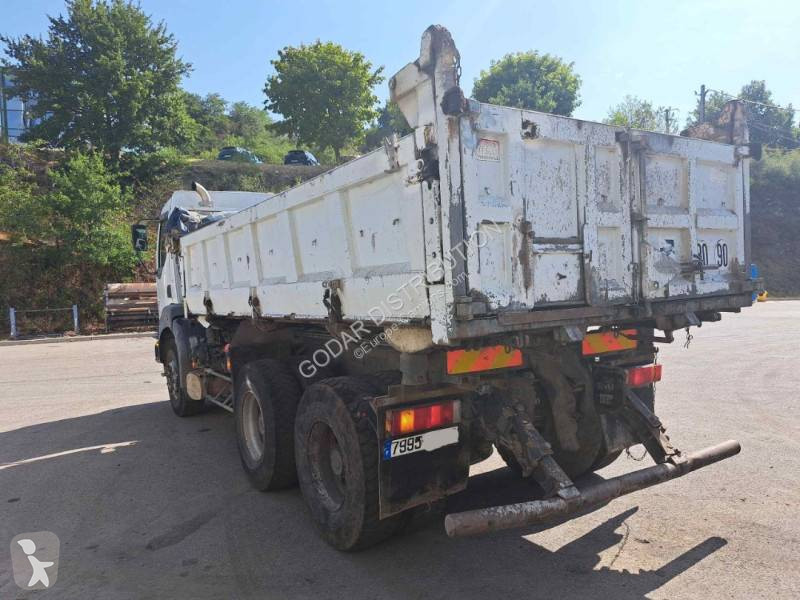 Renault 420.26 truck