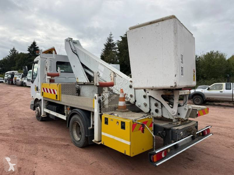 شاحنة Renault 180 DCI