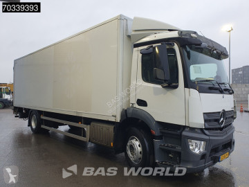 Camion fourgon Mercedes