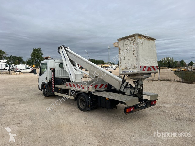 Renault  F241 truck