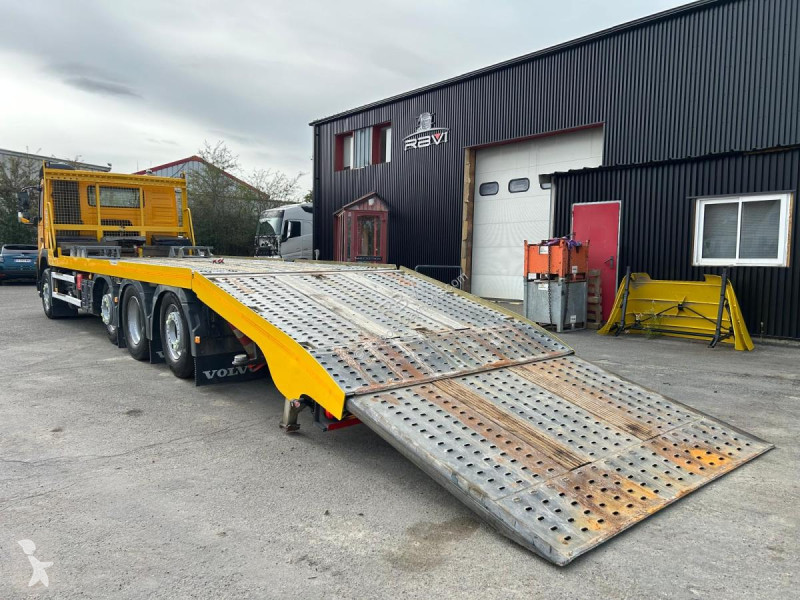 Volvo 420 truck