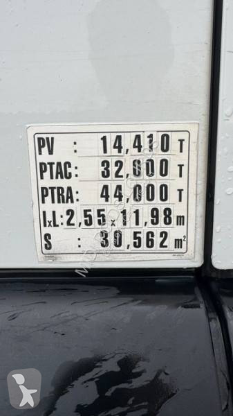 Превоз на строителна техника Iveco AD 320 S 42