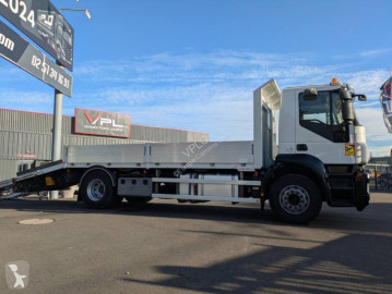 Camion porte engins Iveco