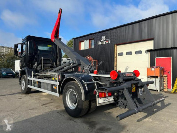 Camion polybenne Mercedes