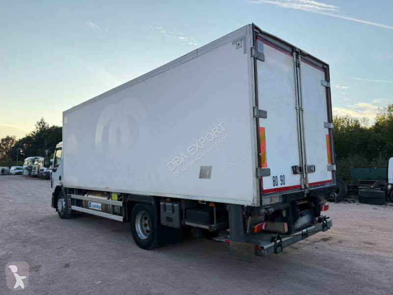 شاحنة Renault 270 DXI