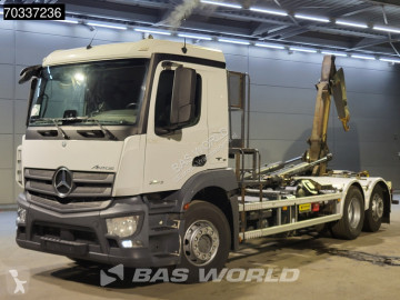 Mercedes hook arm system truck