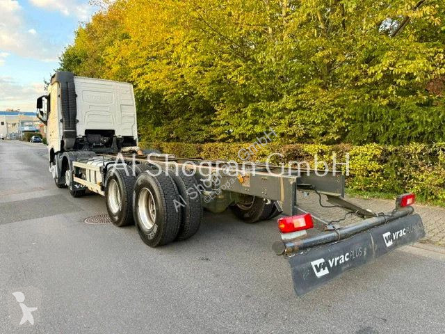 Kamion Volvo 460 / 8x4 / Voll Blatt / Euro 6