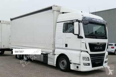 MAN tautliner truck