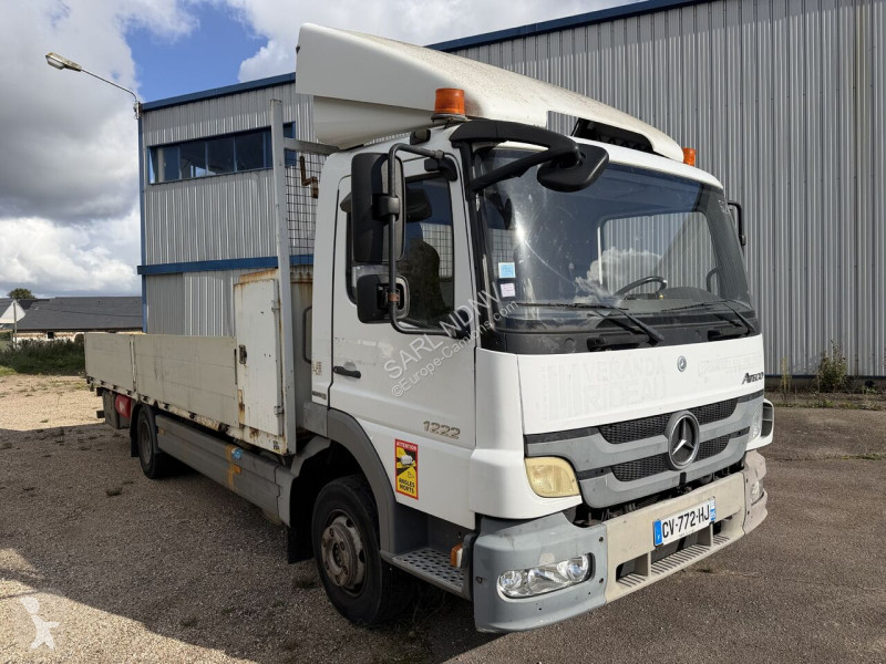 Mercedes 1222 truck