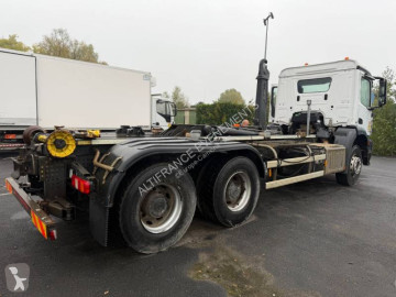 Mercedes hook arm system truck