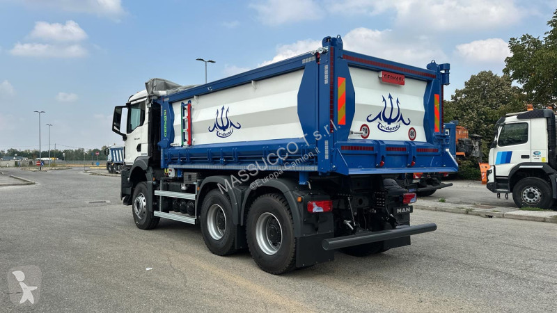 MAN TGS 33.520 6x4 truck