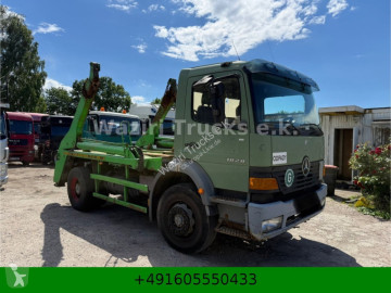 Mercedes skip truck