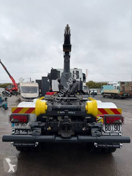 Iveco 480 truck