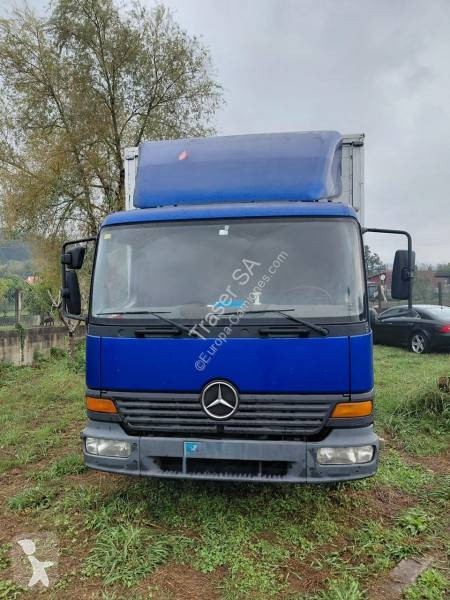 Mercedes 918 truck