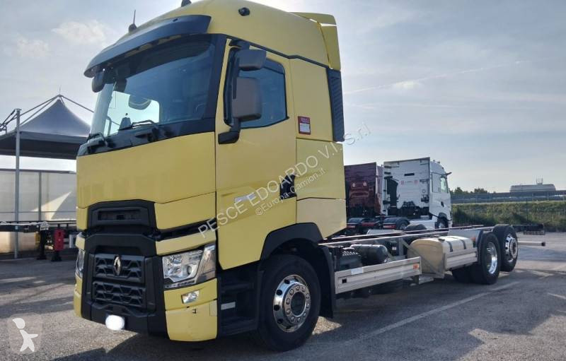 Kamion Renault 480 P6X2 E6