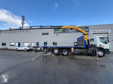 Renault crane truck
