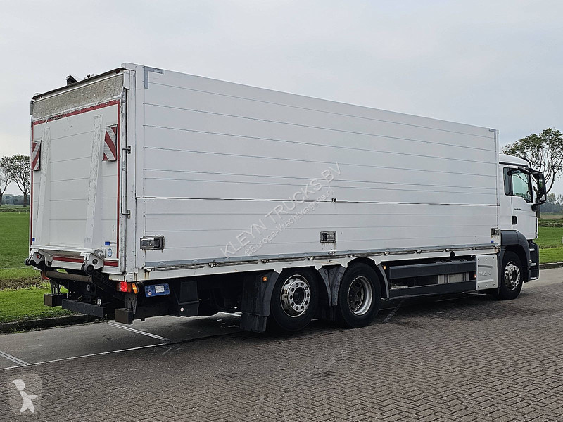 MAN TGS 2 TONS TAILLIFT LAST AXLE STEERING...