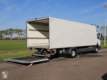 Mercedes box truck