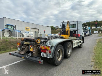 Renault skip truck