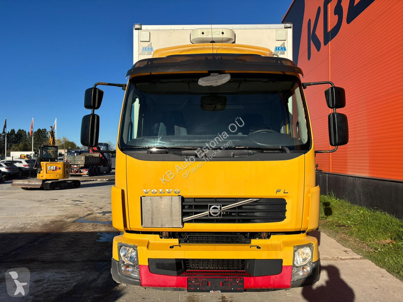 Volvo 240 4x2 BOX L=7694 mm truck