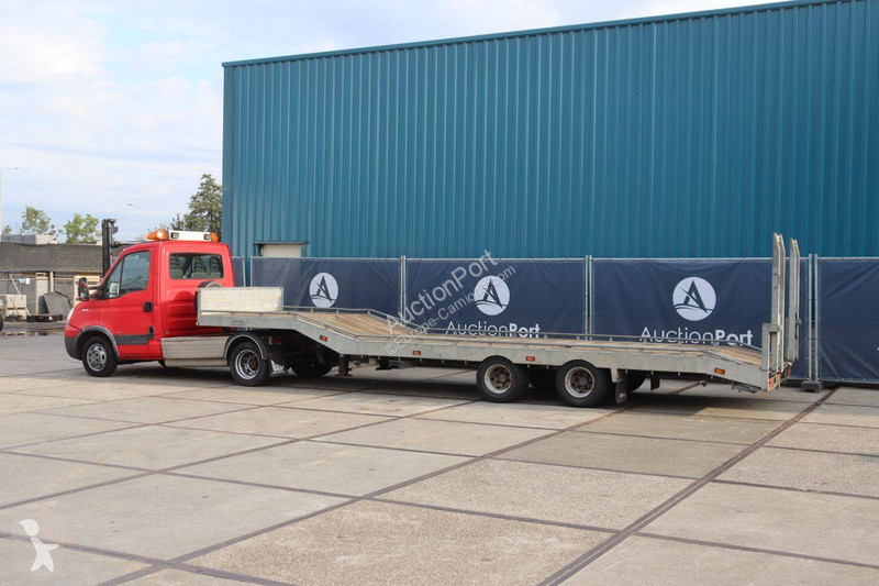 Iveco  35C18 truck
