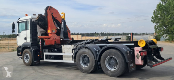 MAN hook arm system truck