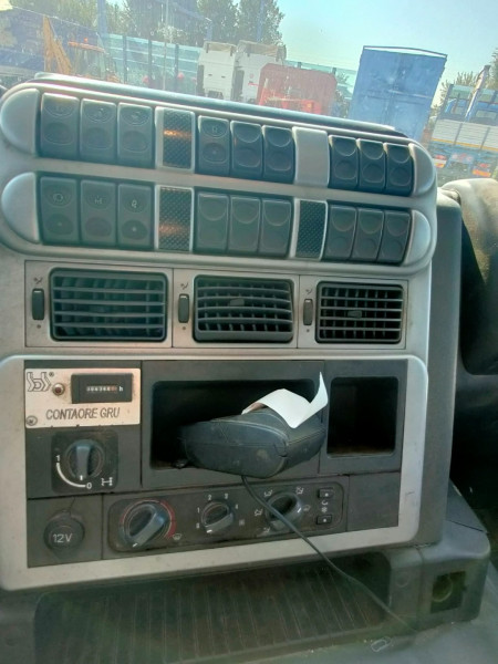 Iveco 330 truck