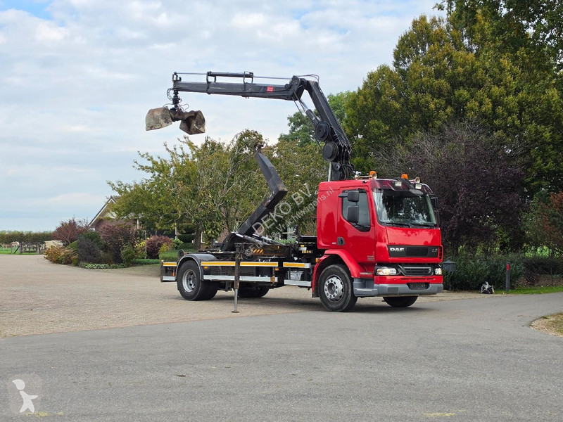 Kamion DAF 55/250 CRANE/HOOK!! 182,000 km!!...
