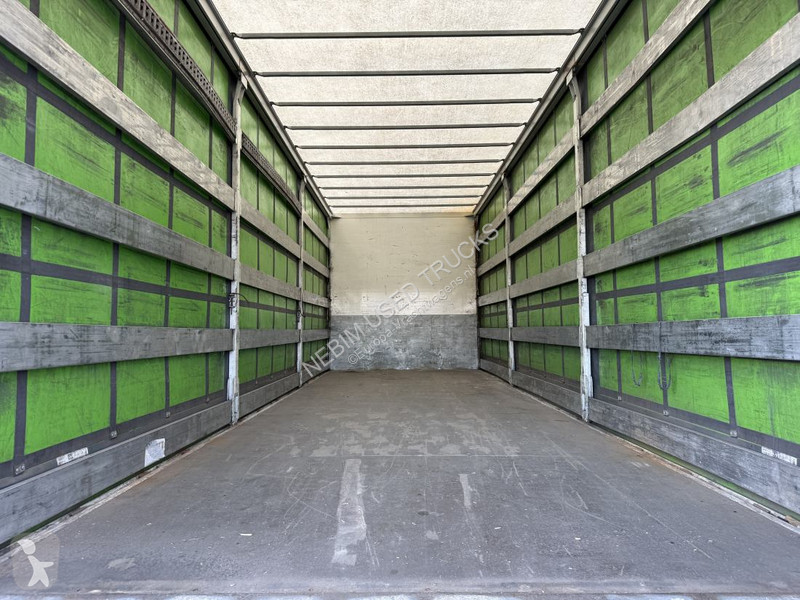 شاحنة Volvo 250 4x2 - 18.000 Kg. - 481.714km