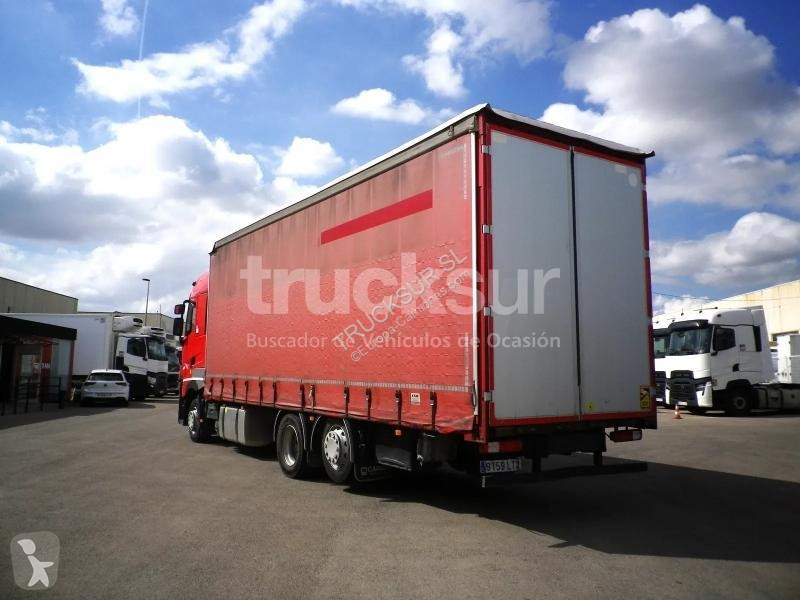 Renault T480 HIGH SLEEPER CAB R6X2 truck
