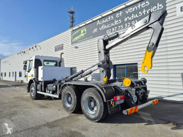 Renault hook arm system truck