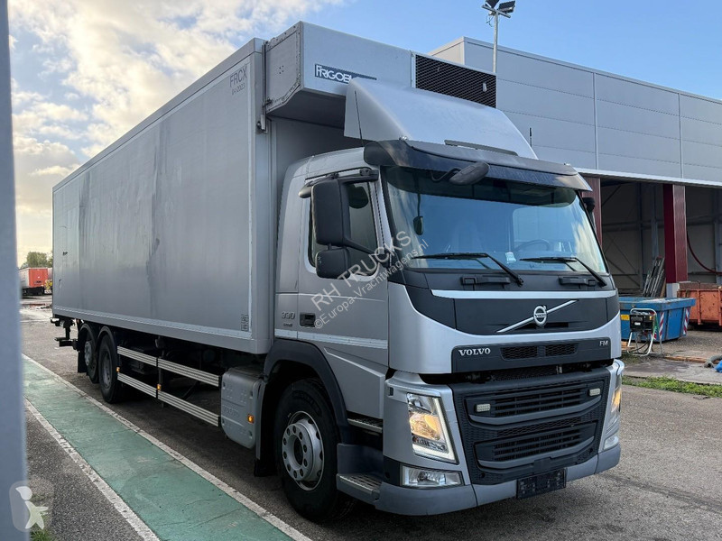 Kamion Volvo 330 6x2 EURO 6 - BOX 9,84m +...