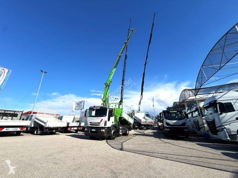 Iveco 180 E 25 K tector truck