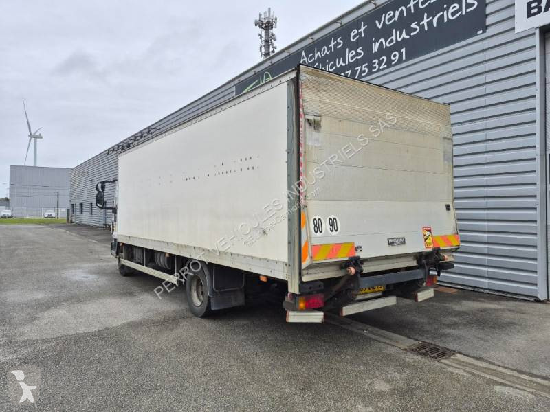 شاحنة Iveco 120 EL 18