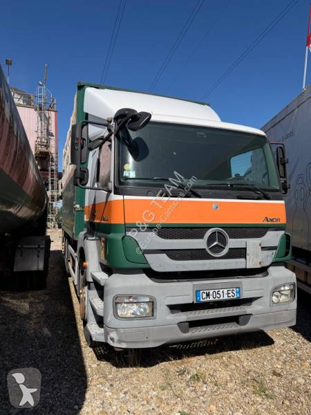 Kamion Mercedes 2533