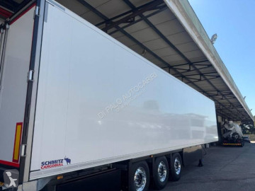 New Schmitz Cargobull refrigerated semi-trailer