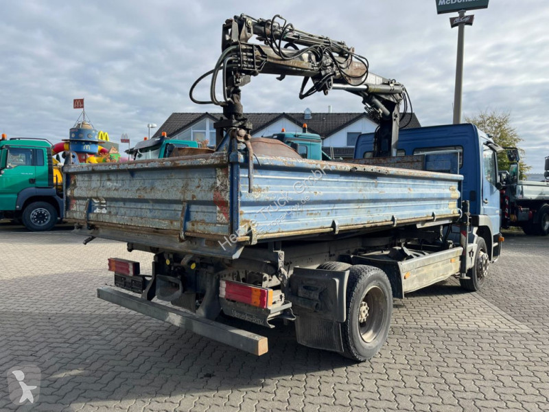 Kamion Mercedes Atego 1218 K 2-Achs Kipper Kran...