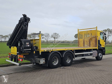 Renault crane truck