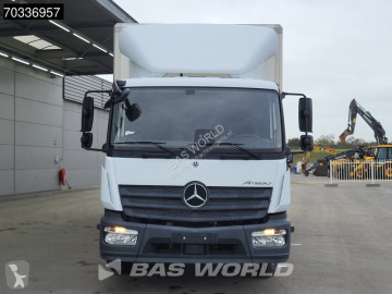 شاحنة عربة مقفلة Mercedes