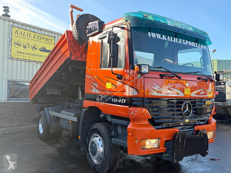 Vrachtwagen Mercedes 1840 Kipper - 4x4 - Manual...