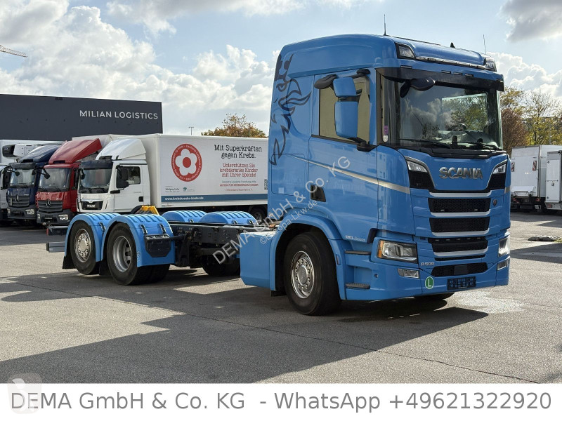 Vrachtwagen Scania R...