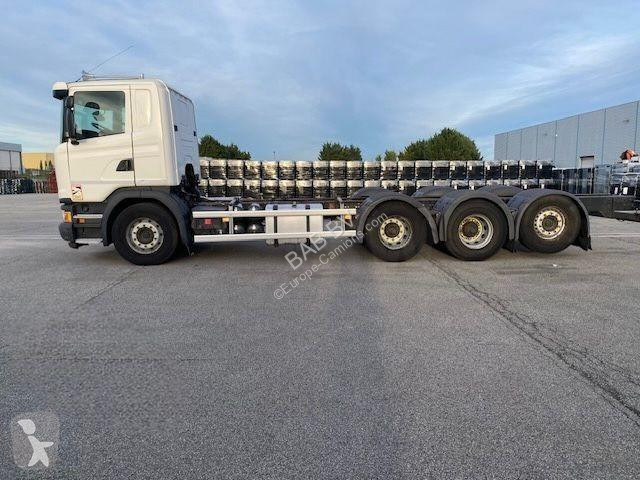 Camião Scania 490