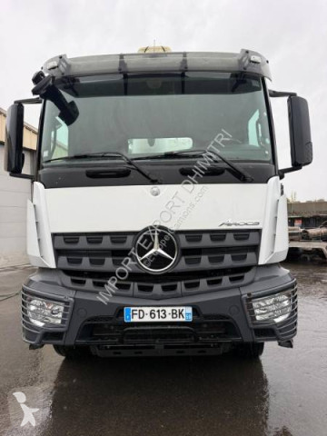 Lastbil Mercedes Arocs 3243