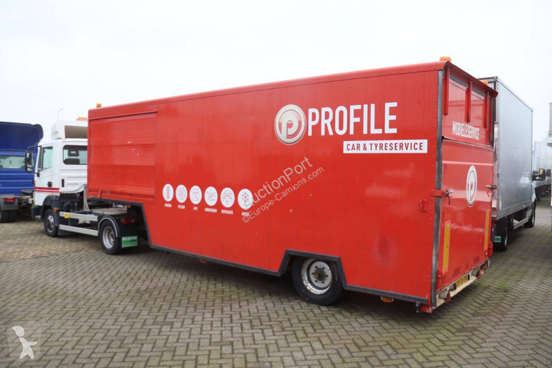 Vrachtwagen Nissan