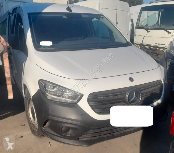 Bedrijfswagen Mercedes