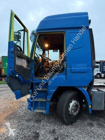 Teherautó Iveco LD 260E43 6x2 Fahrgestell