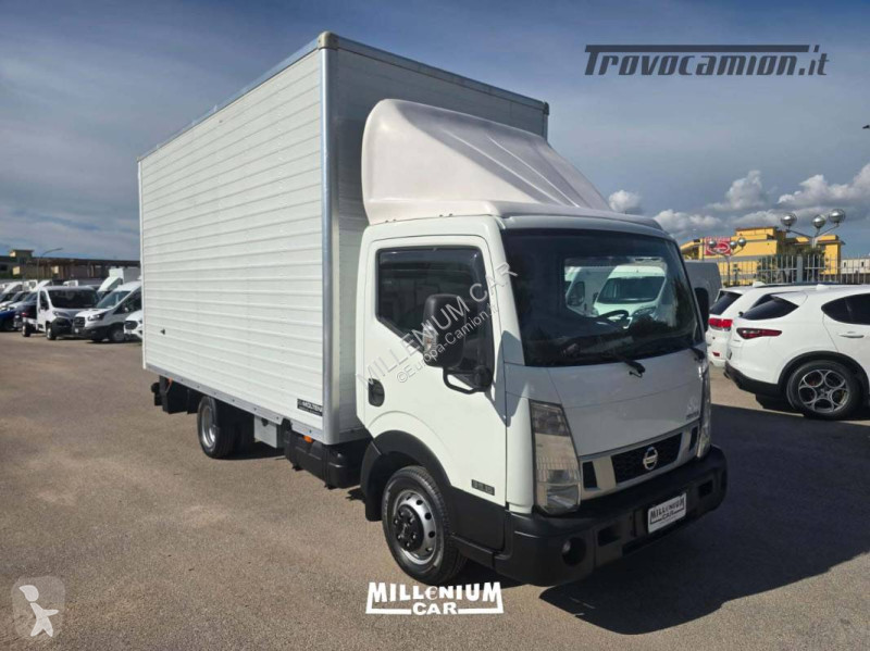 Teherautó Nissan NISSAN NT400 FURGONE 4,50...